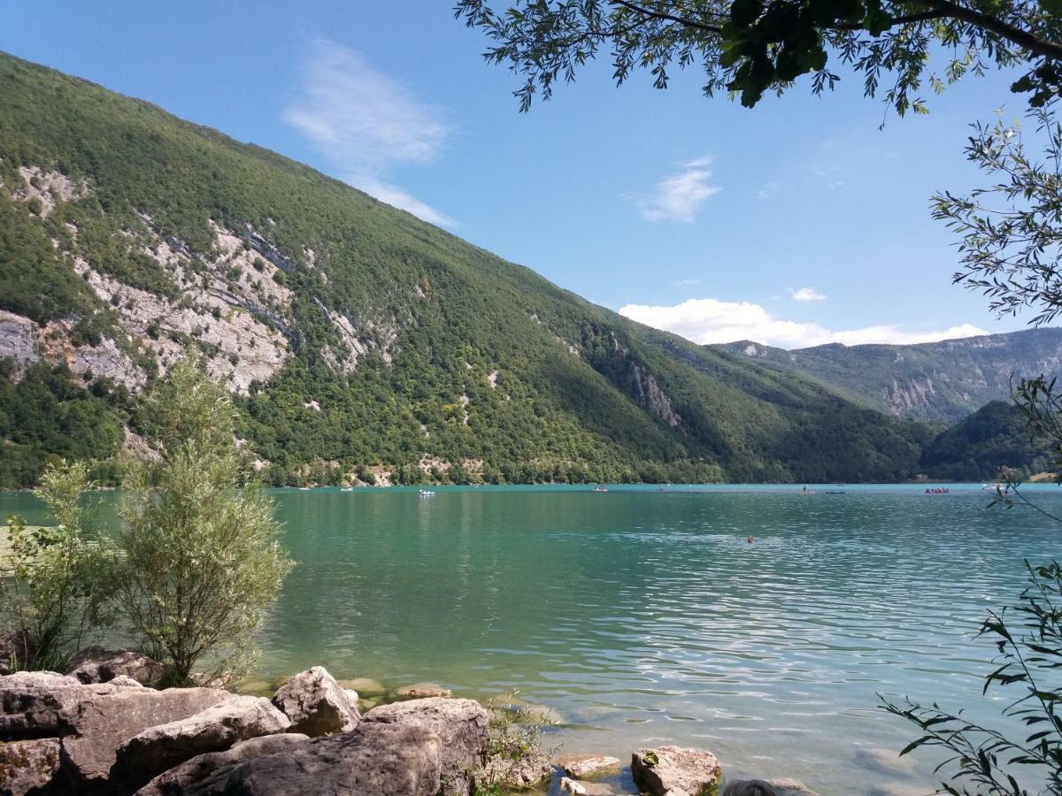 Lodge Jack London Dullin Exteriör bild